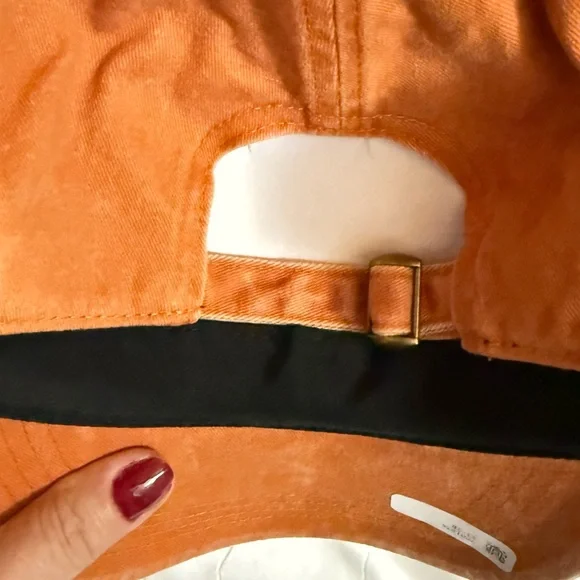 🚨LAST CHANCE🚨 David and Young Vibrant Orange Cap - Picture 4 of 4